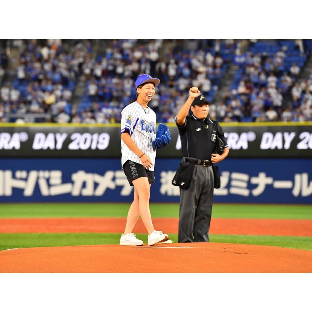 浅倉カンナさんのインスタグラム写真 - (浅倉カンナInstagram)「始球式楽しかった⚾️ 貴重な体験でした。 横浜ベイスターズのサヨナラホームラン！ 感動的な勝利でなんだか嬉しかったです🥺 やっぱりどのスポーツも生観戦が1番✨ 選手の皆様、お疲れ様でした！ そして関係の皆様、ありがとうございました！ 一生残る、一瞬のために。 #横浜ベイスターズ #広島カープ  #NEWERAday」9月19日 23時14分 - a_kanna_