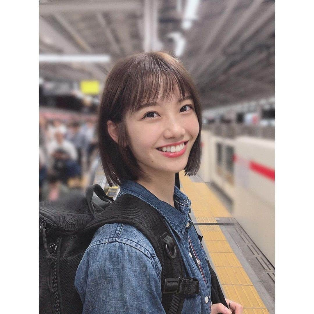 MOMOKAさんのインスタグラム写真 - (MOMOKAInstagram)「・ 💇‍♀️ 髪にはさ〜み〜入れ〜て〜く しゅ〜んか〜ん☄️☄️☄️ .  new hairこんにちは。👯‍♀️❤︎. #lipps さんありがとうございます☺︎」9月19日 23時24分 - momoka_jewel