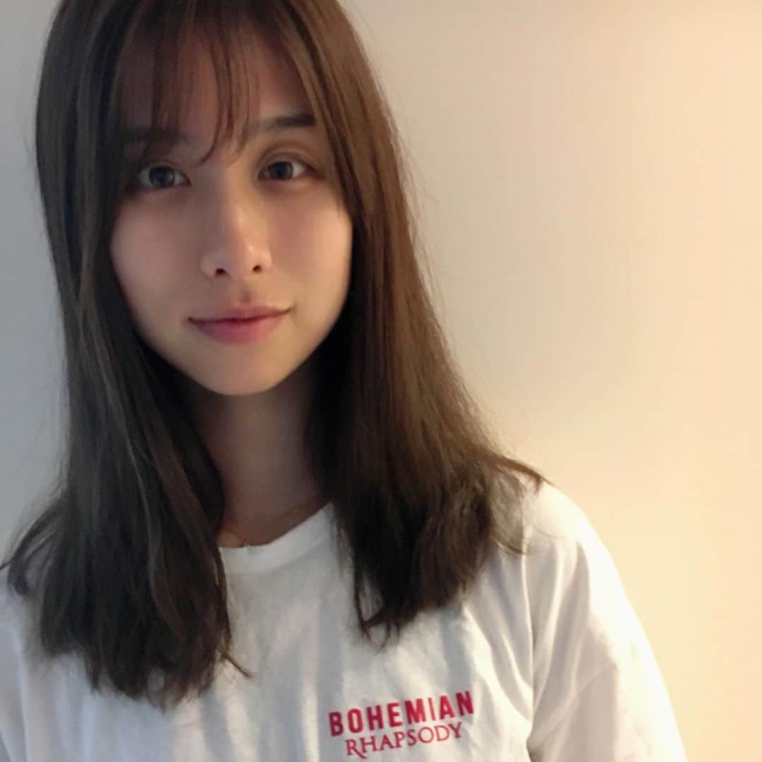高樹リサさんのインスタグラム写真 - (高樹リサInstagram)「今日もノリでイキナリ髪を切ってきました💇‍♀️✨ . #初めていった美容院」9月19日 23時37分 - lisalisa_takagi