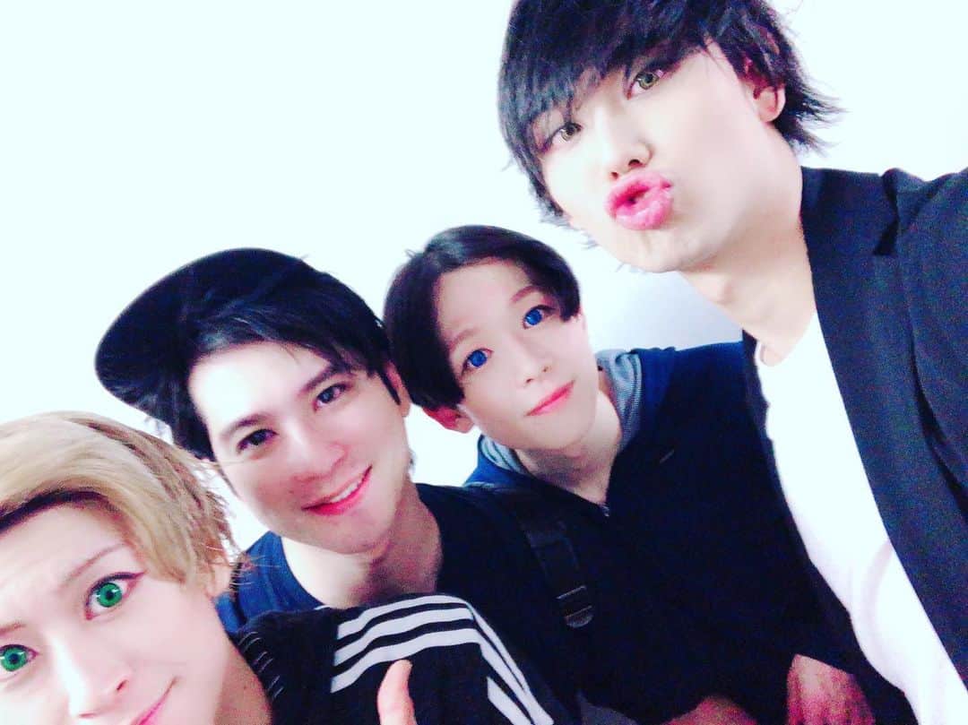のインスタグラム：「エーステ 東京凱旋スタートしました！ ここから怒涛のラストスパート  怪我には気をつけて一生懸命突っ走るぜ  #エーステ #東京凱旋#stardustpromotion#滝口幸広#タッキー#A3!#赤澤燈#中村太郎#野口準#品川プリンスホテルステラボール」