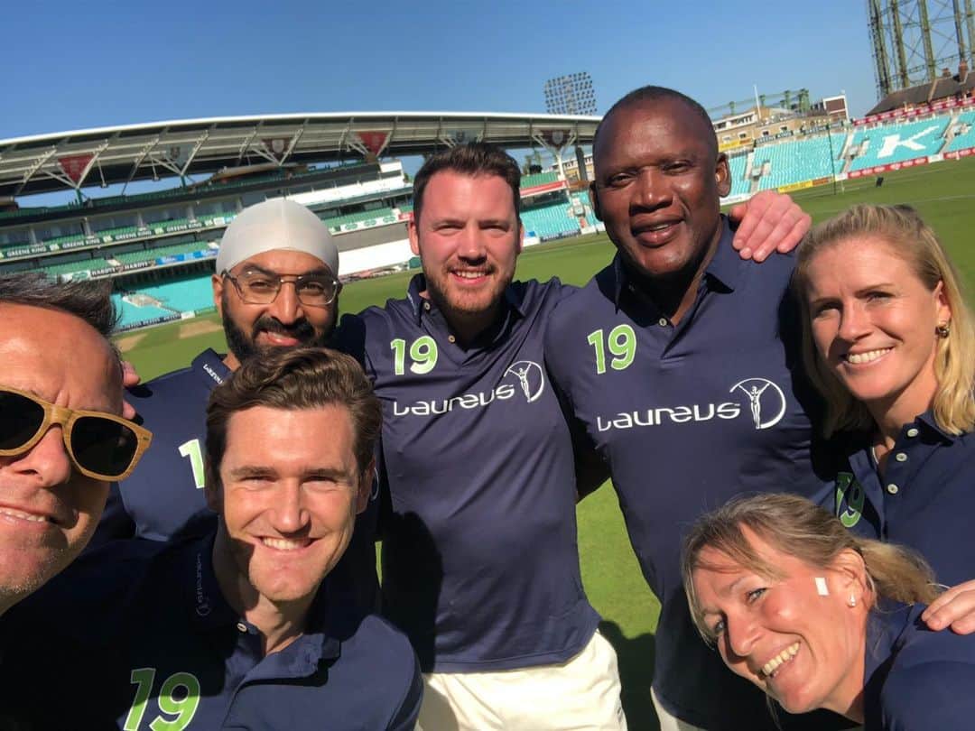 キャメロン・ファンデルバーグのインスタグラム：「Like a fish out of water playing some cricket raising funds for @laureussport with fellow ambassadors @michaelvaughan @nolli15 and other legends of the game」