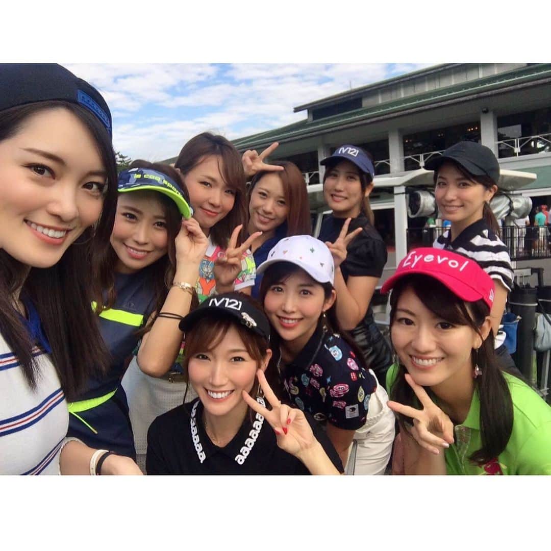 にゃんさんゴルフさんのインスタグラム写真 - (にゃんさんゴルフInstagram)「. . バーディーズカップ第7戦🏌️‍♀️ #GTBCUP . . ちーちゃんが来てくれました♡ 朝は天気良かったんだけど途中から 雷と雨がー😂⚡️ 落雷近くであって怖かった⚡️ . . 避難小屋で ゆいちゃんとモアサちゃんと一緒になったよ♡⚡️ . . ボール生還ゲームも 無事生還🥎 #srixon . . チップインとかあって ベスグロ、準優勝でした🥈 . 参加者の皆さんありがとうございました^_^ . #golf #GTバーディーズ #ゴルフトゥデイ #golfgirl #ladiesgolf #golfhotties #golfbabes #golflife #golfstagram #lovegolf #cute #golfer #ゴルフ #ゴルフ女子 #ゴルフ大好き#instagolf #スポーツ女子 #골프 #모델 #한국  #高尔夫球 #golfswing #バーディーズカップ#golfvideo #ベスグロ#100切り#紫カントリークラブ #vg_fashion」9月20日 0時14分 - miiiii0228