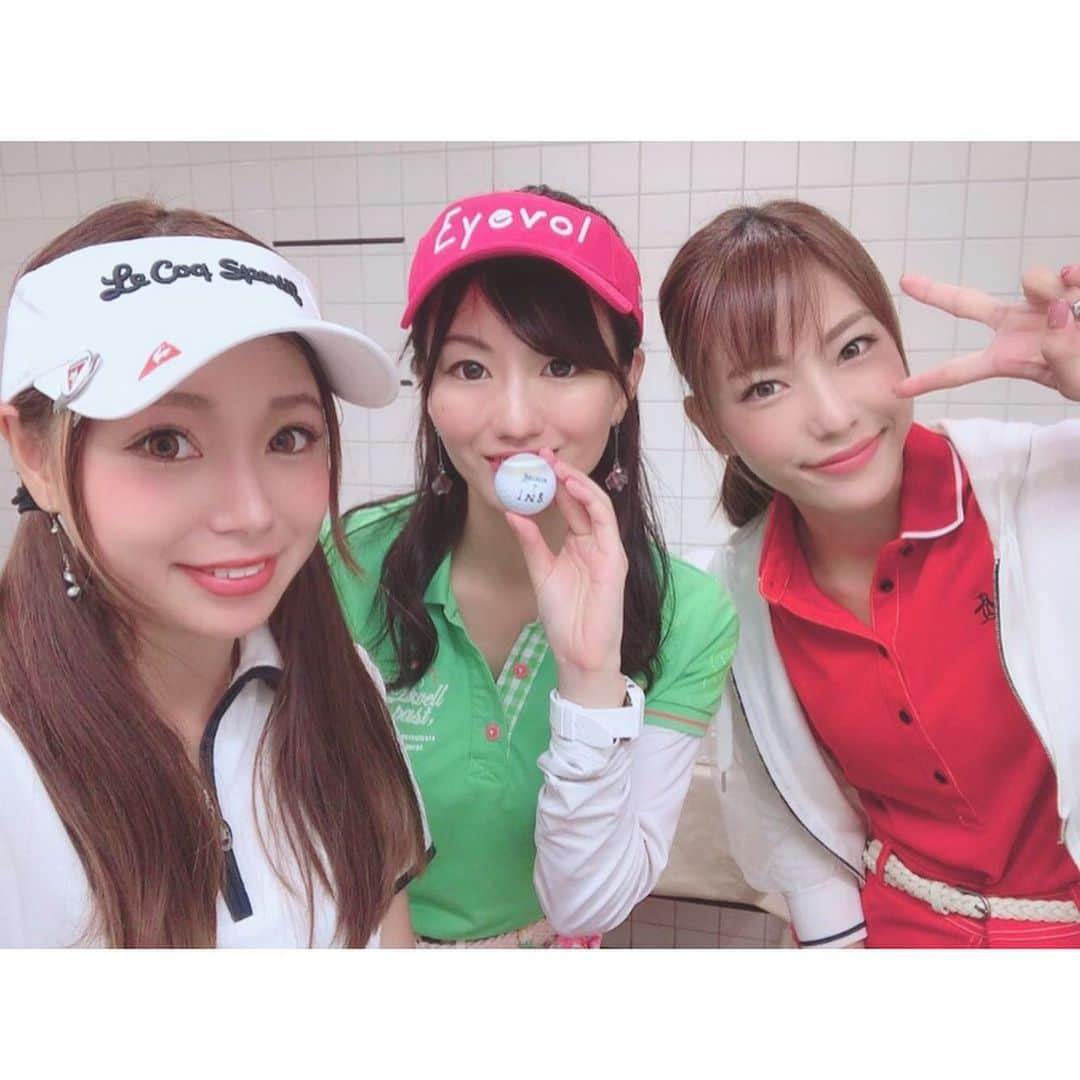 にゃんさんゴルフさんのインスタグラム写真 - (にゃんさんゴルフInstagram)「. . バーディーズカップ第7戦🏌️‍♀️ #GTBCUP . . ちーちゃんが来てくれました♡ 朝は天気良かったんだけど途中から 雷と雨がー😂⚡️ 落雷近くであって怖かった⚡️ . . 避難小屋で ゆいちゃんとモアサちゃんと一緒になったよ♡⚡️ . . ボール生還ゲームも 無事生還🥎 #srixon . . チップインとかあって ベスグロ、準優勝でした🥈 . 参加者の皆さんありがとうございました^_^ . #golf #GTバーディーズ #ゴルフトゥデイ #golfgirl #ladiesgolf #golfhotties #golfbabes #golflife #golfstagram #lovegolf #cute #golfer #ゴルフ #ゴルフ女子 #ゴルフ大好き#instagolf #スポーツ女子 #골프 #모델 #한국  #高尔夫球 #golfswing #バーディーズカップ#golfvideo #ベスグロ#100切り#紫カントリークラブ #vg_fashion」9月20日 0時14分 - miiiii0228