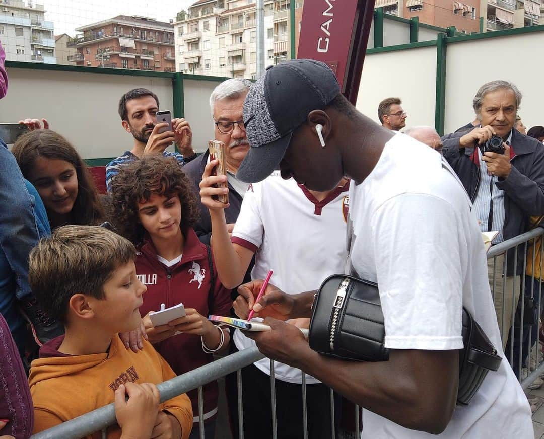 トリノFCさんのインスタグラム写真 - (トリノFCInstagram)「🖊🐂📸 #SFT」9月20日 1時21分 - torinofc1906