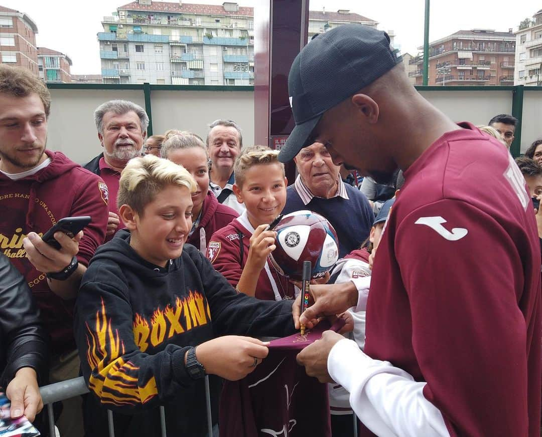 トリノFCさんのインスタグラム写真 - (トリノFCInstagram)「🖊🐂📸 #SFT」9月20日 1時21分 - torinofc1906