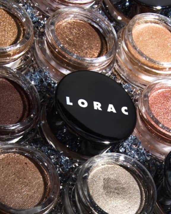 LORACさんのインスタグラム写真 - (LORACInstagram)「SQUAD GOALS!! Featuring each of our 6 SHADES of the LUX Diamond Crème Eyeshadow collection! Every shade is made with 100% certified authentic diamonds, while ensuring that your lids stay nourished throughout the day! Did we mention their multi-use appeal as both a highlighter and mega-beam brighter?? What can the LUX Diamond Creme Shadows NOT do?! Now available @ultabeauty, ULTA.com & LORAC.com! #LORACCosmetics #LORAC #LORACLUXDiamond #ULTA #ULTABeauty」9月20日 7時15分 - loraccosmetics