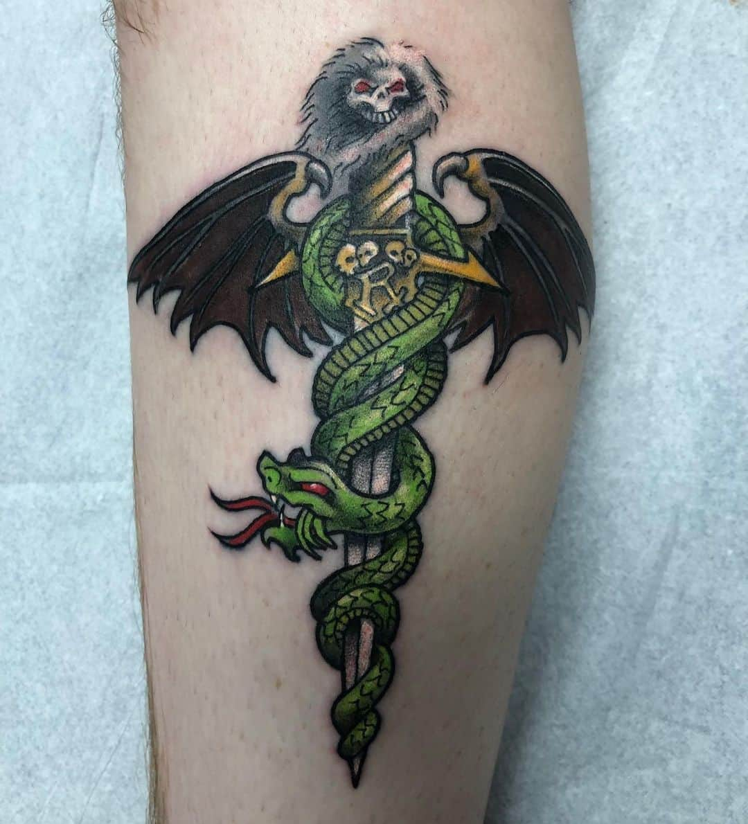 ニッキー・シックスさんのインスタグラム写真 - (ニッキー・シックスInstagram)「Really cool tattoo from a fan to celebrate the 30th anniversary of @motleycrue  Dr Feelgood album.Thank you Christian 👍🏽🏴‍☠️💀🤘🏽」9月20日 7時19分 - nikkisixxpixx