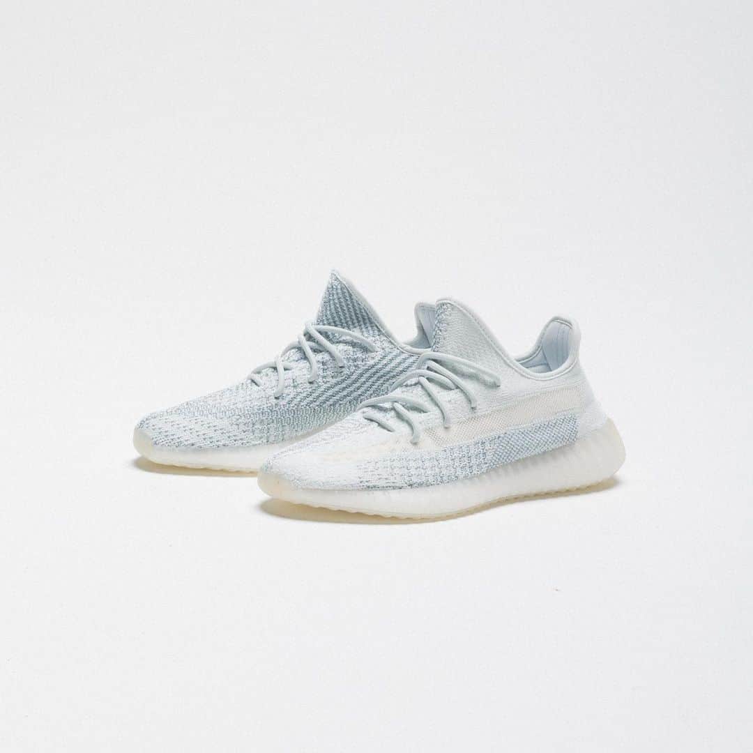 UNDFTDさんのインスタグラム写真 - (UNDFTDInstagram)「UPDATE: Drawing is now closed. .  adidas YEEZY Boost 350 V2 “Cloud White Reflective” .  Undefeated La Brea will be raffling a chance to purchase the adidas YEEZY Boost 350 V2 “Cloud White Reflective”. .  The raffle sign-up will take place today 9/19 at 10:30AM PST digitally via the link in our bio. .  Drawing ends at 11AM PST. .  Winners will be notified via email with instructions for a Friday 9/20 pick up.」9月20日 2時26分 - undefeatedinc