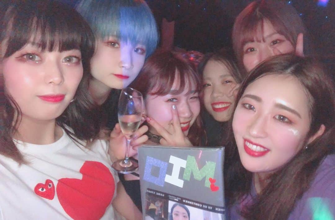 丸元美緒のインスタグラム：「9/7 24歳になりました😇 大好きなみんなに祝ってもらえて幸せすぎました🎂☺️❤ ほんとにありがとう😘  #네스타일 #nestal #셍일 #ootd #오오티디 #셀피」