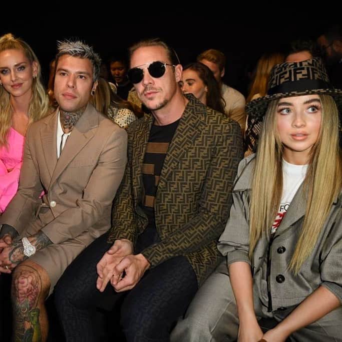 サブリナ・カーペンターのインスタグラム：「made some friendi’s」