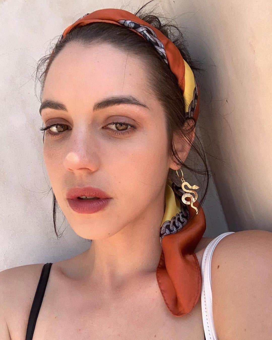 アデレード・ケインのインスタグラム：「End of summer daze @fashionnova #sponsored」