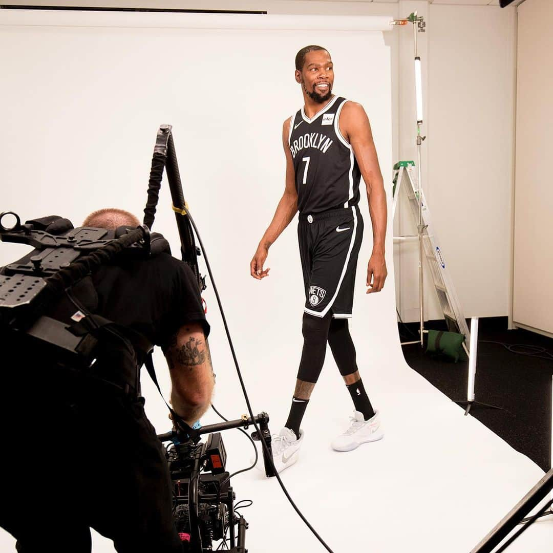 Brooklyn Netsさんのインスタグラム写真 - (Brooklyn NetsInstagram)「7️⃣ is in the building.」9月20日 3時47分 - brooklynnets