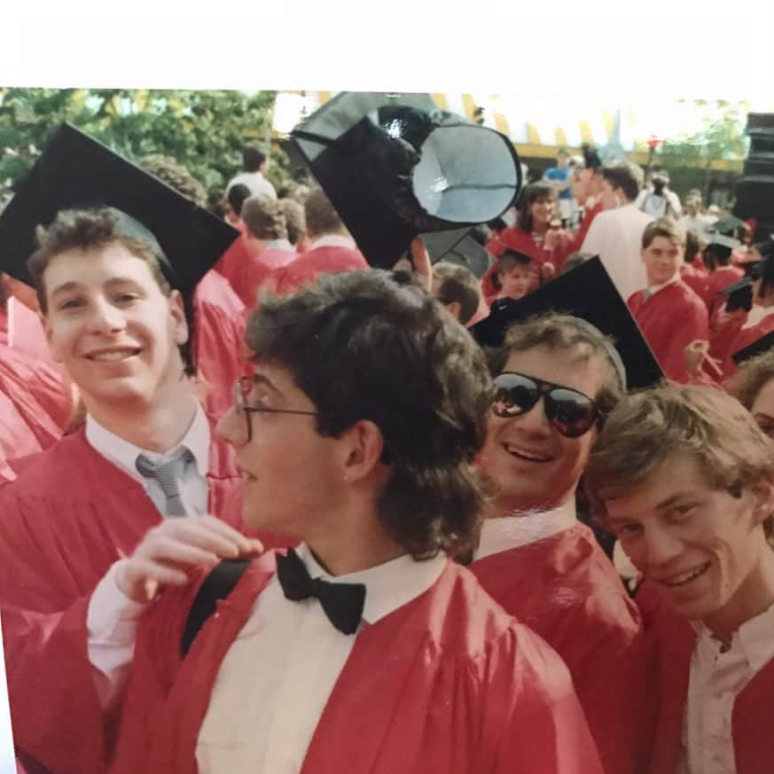 ジェフリー・ロスさんのインスタグラム写真 - (ジェフリー・ロスInstagram)「#TBT That’s me on the left graduating from Boston University with a degree in broadcasting & film and a minor in political science.  I still see Mark, Brian and Dosage all the time. 🎓 Roast us please.」9月20日 3時49分 - therealjeffreyross