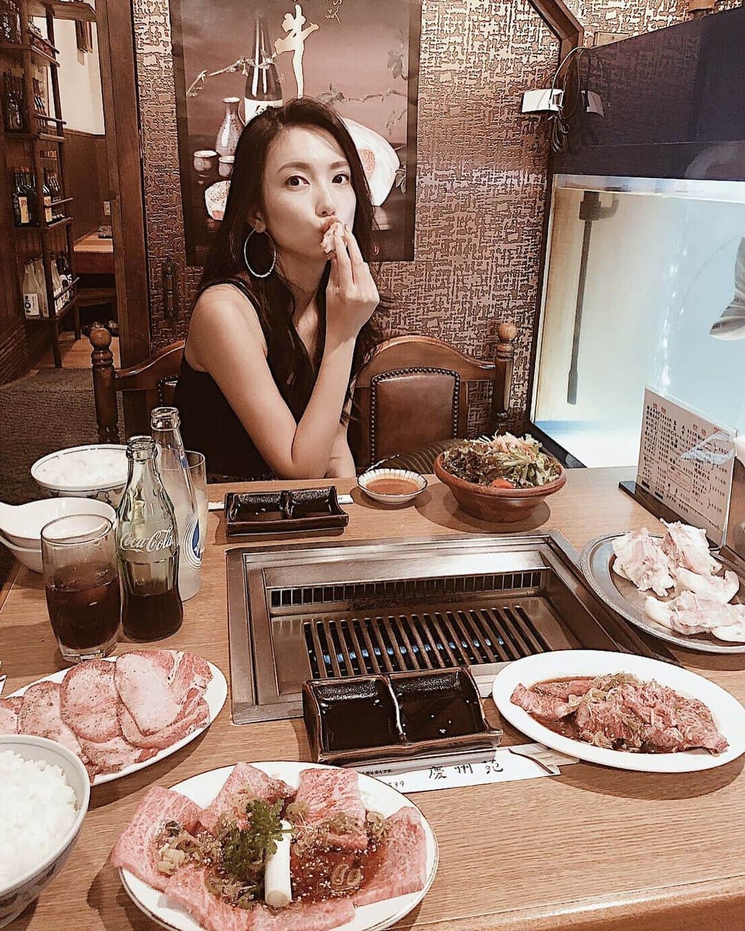 吉田愛璃のインスタグラム：「. . . やば、全然写真がないっƪ(‾ε‾“)ʃ  焼肉載せるかwwwwwww 🍖  さて。  pocochaプレゼンツ、雑誌sweet掲載イベント。 . 2位という結果を頂きました！！ . CanCam、ar に続き三冠です👑💕 . たくさんの応援、ほんとにありがとうございました( ᵕᴗᵕ )♡ . これからも感謝の気持ちを忘れず頑張ります⋆͛♡̷♡̷⋆ . @pococha_jp .  #焼肉 #肉食女子 #塩ネギたん #ロース #ハラミ #が鉄板 #豚足ラバー #酢味噌うまい #プライベート感 #すみませんご飯ください #pococha #sweet #モデル #ライブ配信 #歌配信 #2位 #悔しいけど #誇り #みんなのお陰です #感謝 #しあわせ #ありがとう」