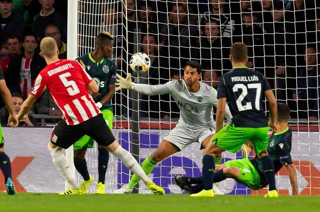 ティモ・バウムガルトルさんのインスタグラム写真 - (ティモ・バウムガルトルInstagram)「First europa league game✅ First goal ✅ First step✅ 🔜#psvaja 🔥🔥🔥 #believeinyourself」9月20日 4時11分 - timo_baumgartl