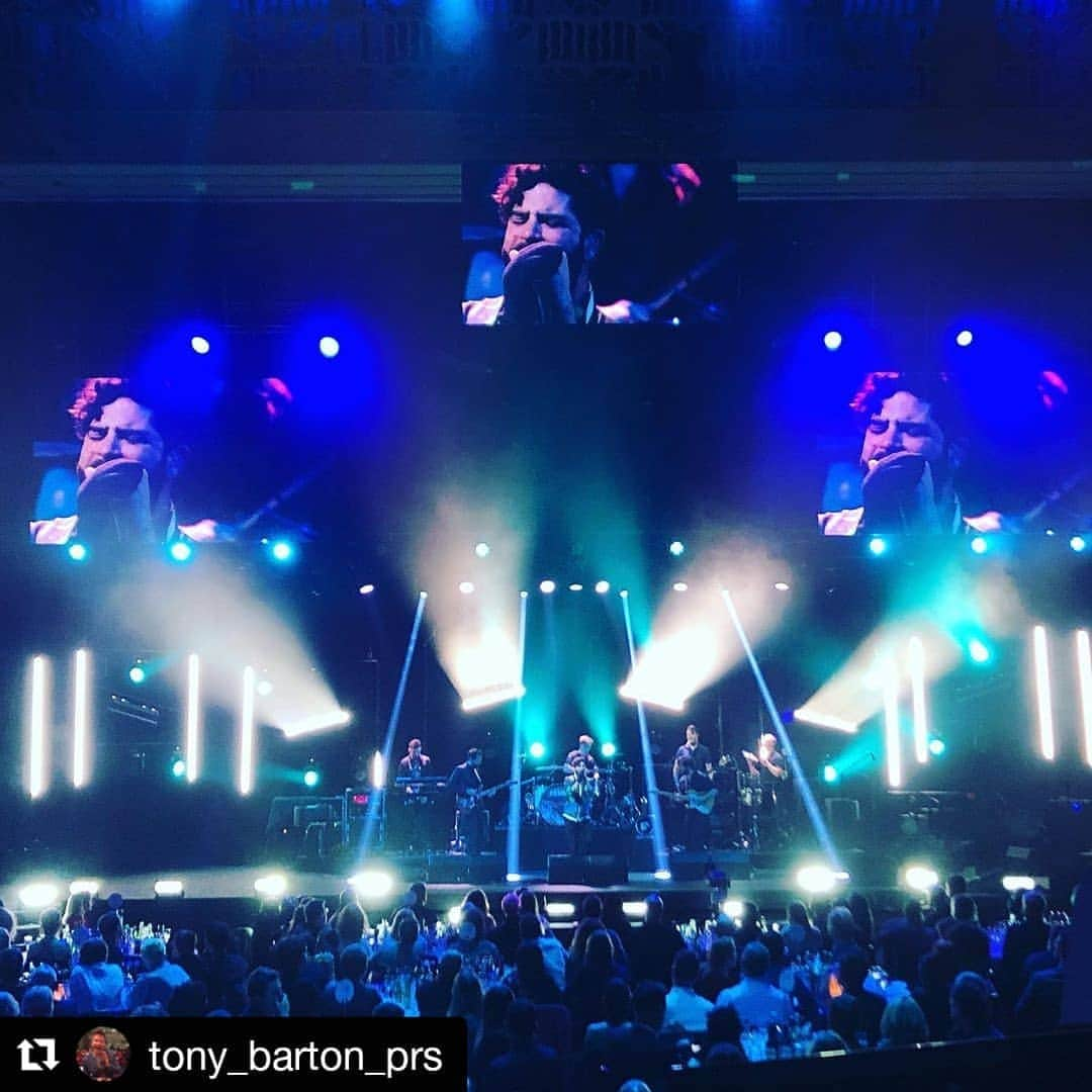 PRS for Musicさんのインスタグラム写真 - (PRS for MusicInstagram)「@prsformusic members @foals kicking off the 2019 #mercuryprize #foals #hyundaimercuryprize」9月20日 4時23分 - prsformusic