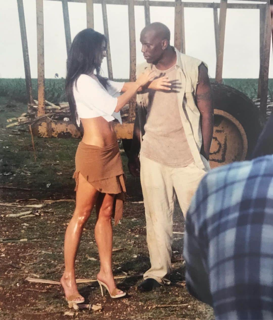 ロゼリン・サンチェスさんのインスタグラム写真 - (ロゼリン・サンチェスInstagram)「#tbt filming the music video for my first single “Amor Amor” in Dominican Republic with my friend and one of my favorite people in the world @tyrese  We shot it in three days and the video got nominated for a @latingrammys  #memorias」9月20日 4時29分 - roselyn_sanchez