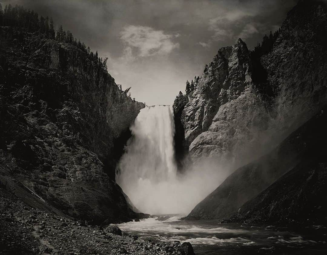 National Geographic Creativeさんのインスタグラム写真 - (National Geographic CreativeInstagram)「Photo by Albert Schlecten | A ground view of Great Falls in Yellowstone National Park, Wyoming. This image was originally published in the April 1922 magazine. #ThrowBackThursday #BlackAndWhite #Vintage #Yellowstone」9月20日 4時47分 - natgeointhefield