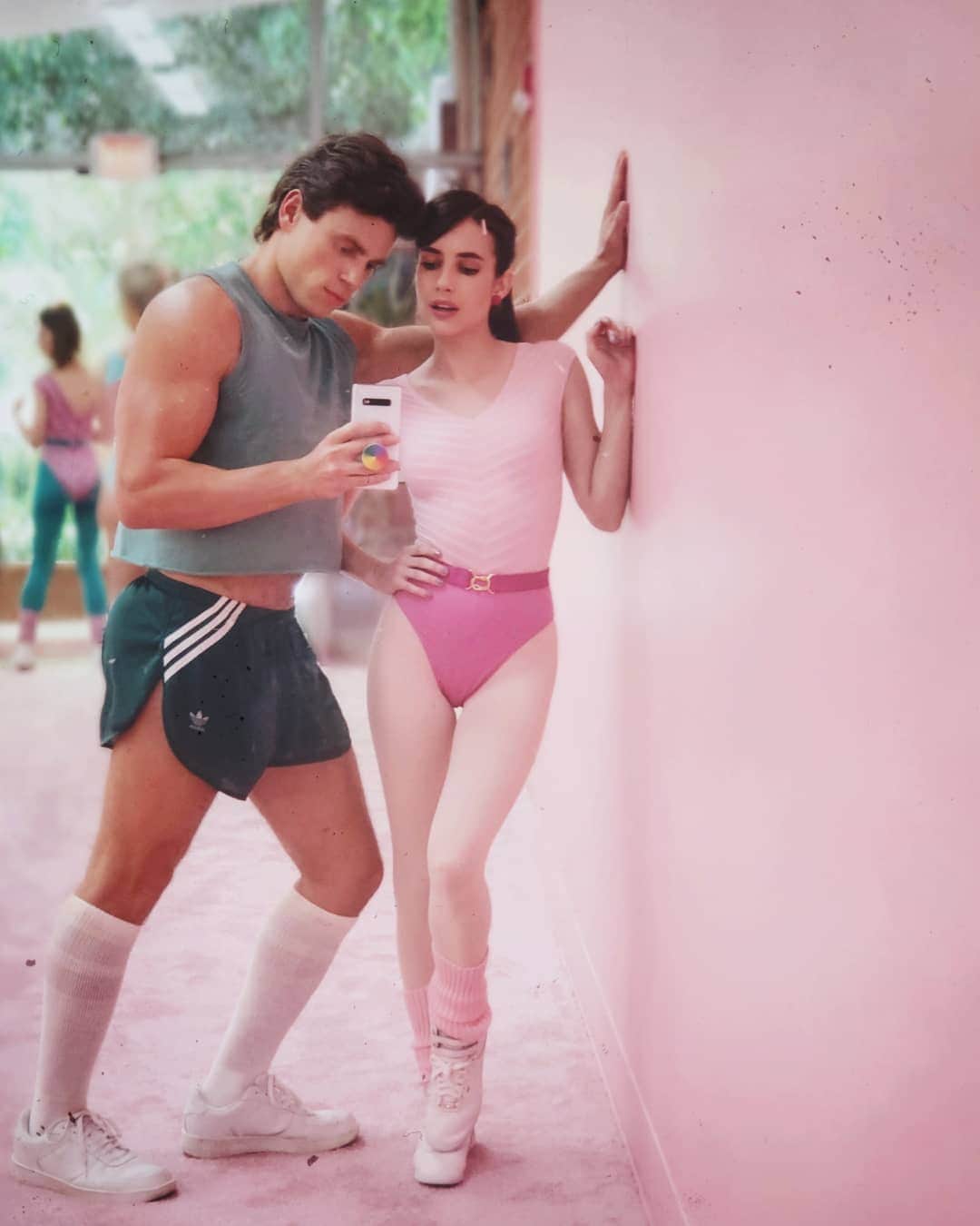 ガス・ケンワージーのインスタグラム：「Shawn & Camilla but make it 80's」