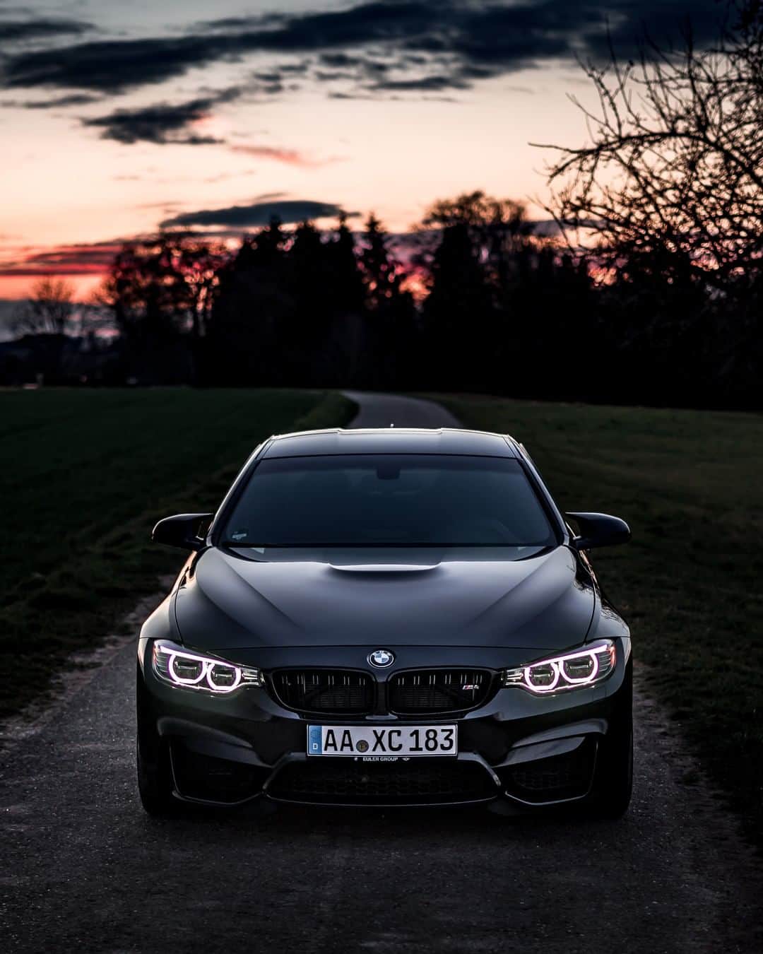 のインスタグラム：「Looking for your next adventure? The BMW M4 Coupé. #TheM4 #BMW #M4 #BMWM #BMWrepost @max.carphotography __ BMW M4 Coupé with Competition Package: Fuel consumption in l/100 km (combined): 10.0 [9.3]. CO2 emissions in g/km (combined): 227 [213]. Acceleration (0-100 km/h): 4.2 s [4.0 s]. Power: 331 kW, 450 hp, 550 Nm. Top speed (limited): 250 km/h (with optional M Drivers Package: 280 km/h). The figures in brackets refer to the vehicle with seven-speed M double-clutch transmission with Drivelogic. The values of fuel consumptions, CO2 emissions and energy consumptions shown were determined according to the European Regulation (EC) 715/2007 in the version applicable at the time of type approval. The figures refer to a vehicle with basic configuration in Germany and the range shown considers optional equipment and the different size of wheels and tires available on the selected model. The values of the vehicles are already based on the new WLTP regulation and are translated back into NEDC-equivalent values in order to ensure the comparison between the vehicles. [With respect to these vehicles, for vehicle related taxes or other duties based (at least inter alia) on CO2-emissions the CO2 values may differ to the values stated here.] The CO2 efficiency specifications are determined according to Directive 1999/94/EC and the European Regulation in its current version applicable. The values shown are based on the fuel consumption, CO2 values and energy consumptions according to the NEDC cycle for the classification. Further information on official fuel consumption figures and specific CO2 emission values of new passenger cars is included in the following guideline: 'Leitfaden über den Kraftstoffverbrauch, die CO2-Emissionen und den Stromverbrauch neuer Personenkraftwagen' (Guide to the fuel economy, CO2 emissions and electric power consumption of new passenger cars), which can be obtained free of charge from all dealerships, from Deutsche Automobil Treuhand GmbH (DAT), Hellmuth-Hirth-Str. 1, 73760 Ostfildern-Scharnhausen and at https://www.dat.de/co2/.」