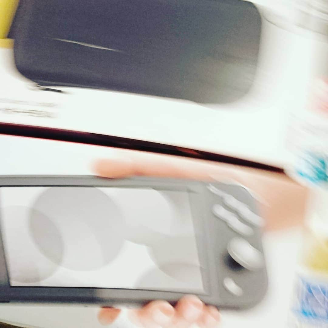 古賀隼斗さんのインスタグラム写真 - (古賀隼斗Instagram)「SwitchLite」9月20日 15時37分 - kanaboontuna