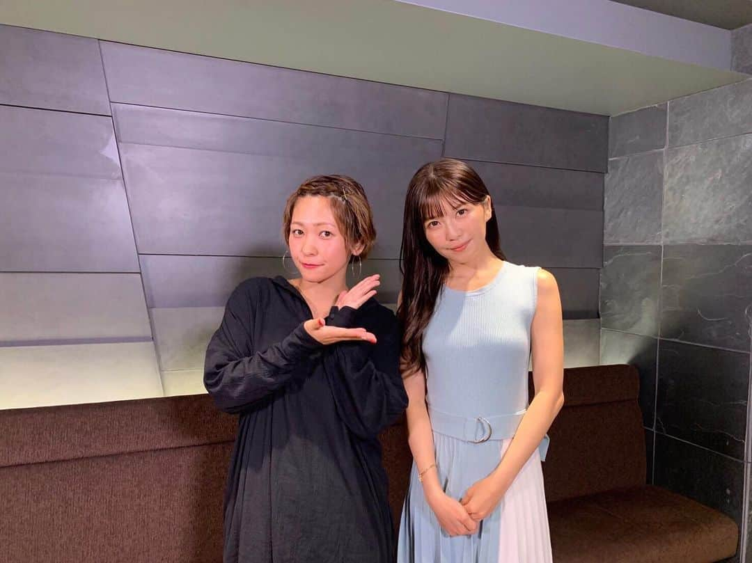 近藤夏子さんのインスタグラム写真 - (近藤夏子Instagram)「✨AAAの宇野実彩子さん✨ この日はソロ活動のお話を聞かせてもらいました❣️ 宇野ちゃんって呼ばせていただき、同年代女子トークしました👱‍♀️ ステキな女性すぎて、自分の猫背が恥ずかしくなりました🐱笑 #ent #aaa #宇野実彩子 #宇野ちゃん #女子トーク #背筋 #姿勢」9月20日 15時42分 - kondonatsuko