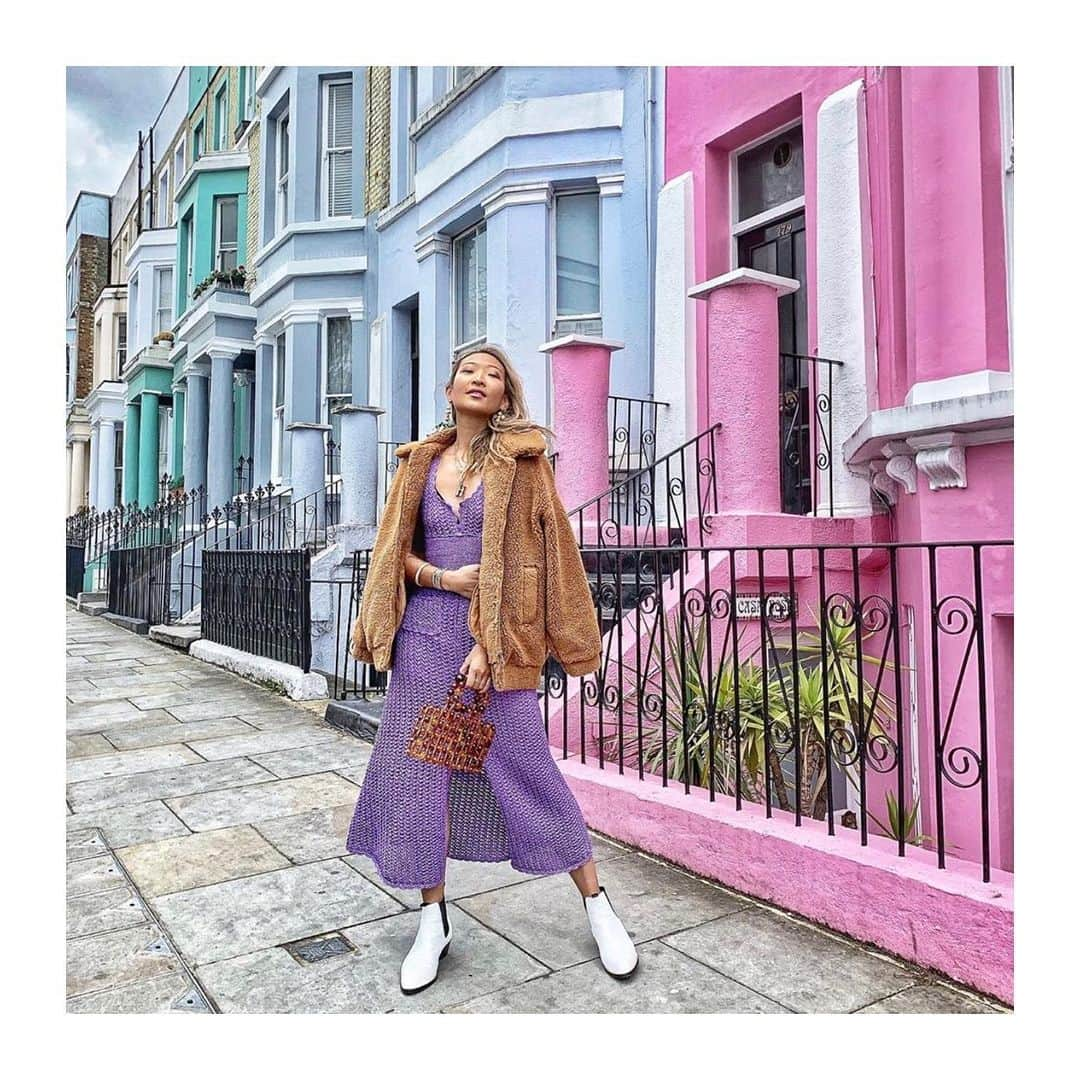 アリスマッコールさんのインスタグラム写真 - (アリスマッコールInstagram)「Dress the part • @helenchikx wears the Coney Island Midi Dress in Violet, also available in Chartreuse • shop the mid-season sale in boutiques & online • #aliceMcCALL #McCALLme」9月20日 7時52分 - alicemccallptyltd