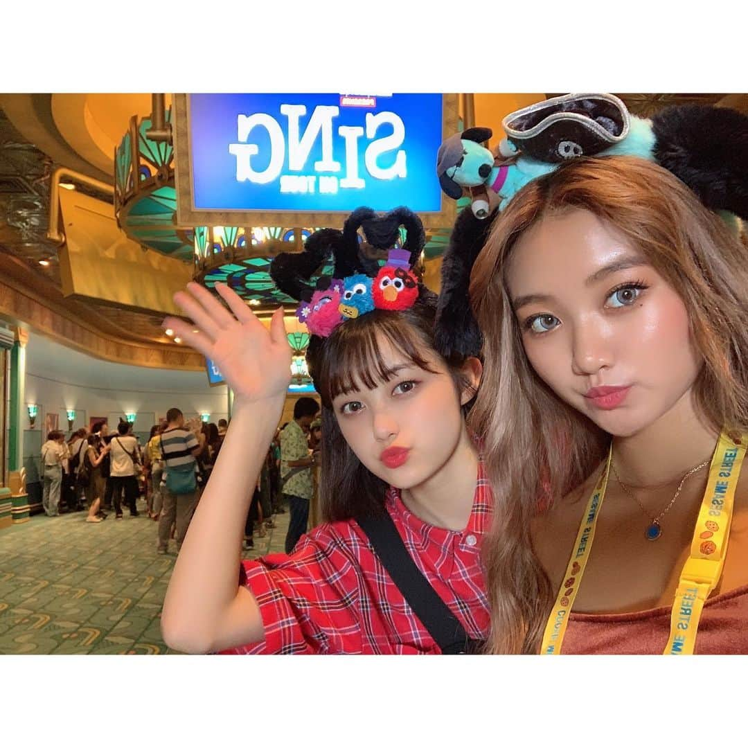 福山絢水さんのインスタグラム写真 - (福山絢水Instagram)「ハリーポッター行ってきたよ！！🧙‍♀️🔮 別世界すぎて感動！！✨ 魔法も一発で使えるようになったよ！！ww 全てが不思議で面白かったな~🙄✨ また行きたい~！！ ・ #USJ #ユニバ #大阪 #PR」9月20日 7時54分 - aya__m02