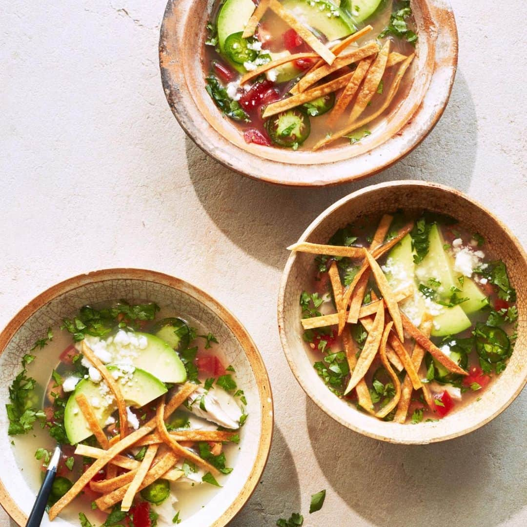 マーサ・スチュワートさんのインスタグラム写真 - (マーサ・スチュワートInstagram)「With a fresh and spicy homemade broth and an array of colorful and crunchy toppings, here's a soup to warm up those chilly fall evenings. This recipe uses a whole bird, making it not only a satisfying meal, but an economical one too. Starting with a cut up whole chicken helps prevent meat from overcooking. Ask your butcher to cut it into parts or follow our guide. Grab the recipe at the link in bio!👆🏼📷: Marcus Nilsson | recipe + food styling by: @shirabocar | prop styling by: @tanyagraff1」9月20日 8時02分 - marthastewart