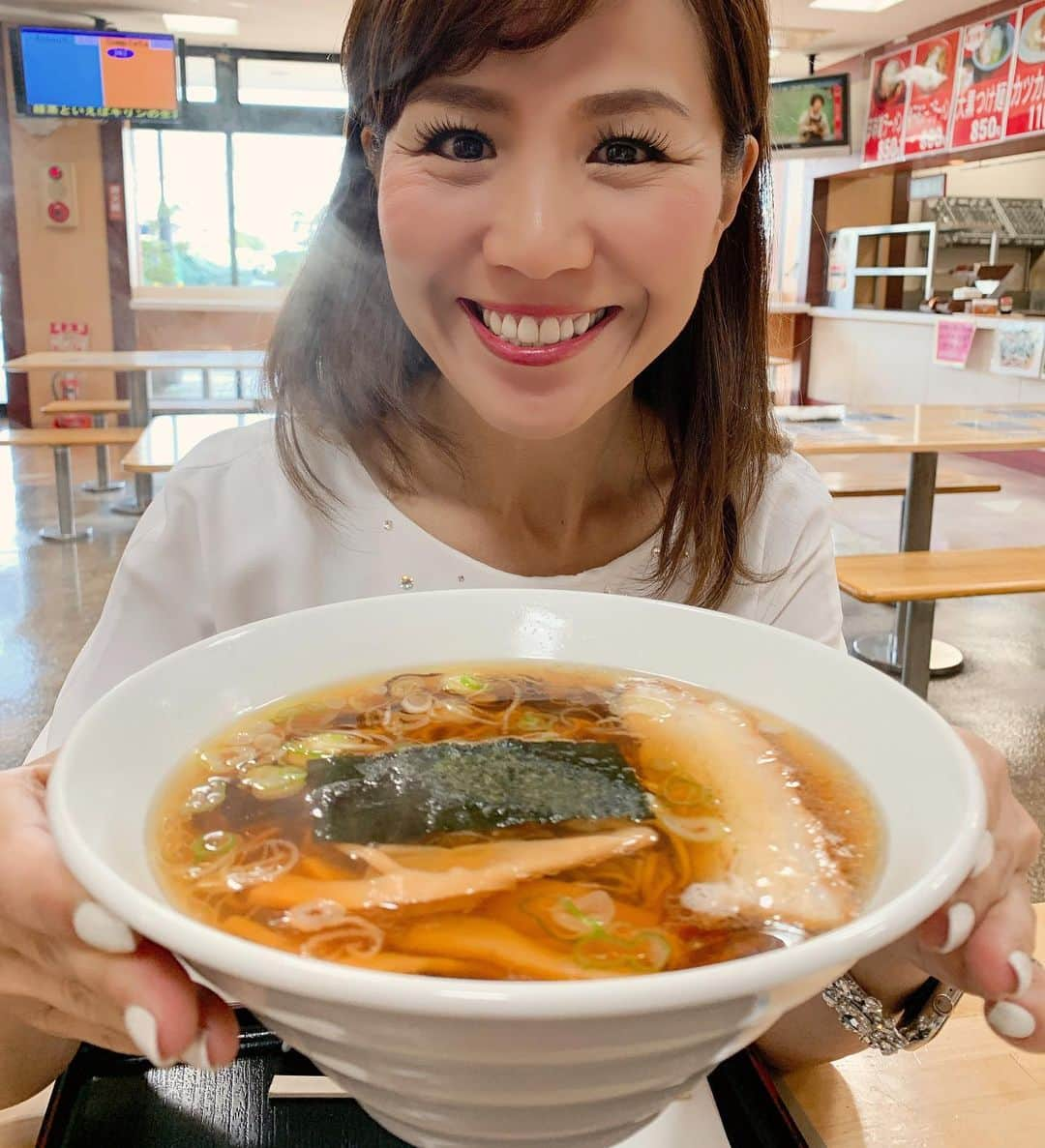 重太みゆきさんのインスタグラム写真 - (重太みゆきInstagram)「今日は早朝から大黒ふ頭で醤油ラーメン🍜😆アッツアツ🔥で美味しー✨#重太みゆき #重太 #大黒pa #大黒埠頭 #ベイブリッジ #印象道 #印象評論家 #ミユキマン #miyukiman #ホンマでっかtv」9月20日 8時36分 - shigetamiyuki