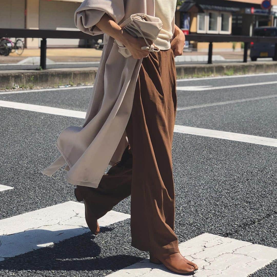 美生のインスタグラム：「今夜20:00~﻿ ﻿ @donobanweb outer collection﻿ comming soon...﻿ ﻿ 発売を楽しみにしていたアウターが﻿ ついに今夜発売♡﻿ 今日の @donobanweb  LIVEでも﻿ ご紹介いたします♡ ﻿ ﻿ @donoban_kaori さん @yukachin.23 さん @macha_mto さん とお送りいたします♡﻿ 今夜20:00お時間合いましたらぜひご視聴くださいね✨﻿ ﻿」