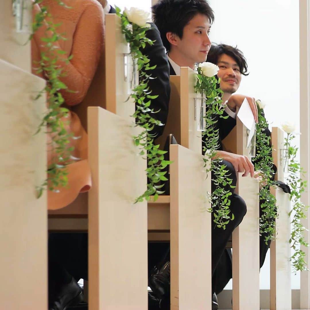 RIVIERA WEDDING　リビエラ ウェディング　公式さんのインスタグラム写真 - (RIVIERA WEDDING　リビエラ ウェディング　公式Instagram)「リビエラ東京で、挙式&パーティをされた新郎新婦さまの魅力的✨なウエディングをレポートします！ 大理石のバージンロードに花びらと一緒に写る幸せそうなおふたり！ .———————————— #rivierawedding #逗子マリーナ  #ロンハーマン逗子マリーナ  #リビエラウェディング #結婚式　#ブライダル　#結婚式準備　#花嫁　 #プレ花嫁　#日本中の花嫁さんと繋がりたい  #卒花嫁　#ウェディング　 #ウェディングドレス　#結婚式場　#花嫁diy #ガーデンウェディング　#ドレス迷子　 #オリジナルウェディング　#プレ花嫁準備 #ウェディングフォト　#関東花嫁　#東京花嫁　 #花嫁会　#式場見学　#ナチュラルウェディング　 #入籍しました　#ウェディングソムリエ #2019秋婚 #2019冬婚」9月20日 9時54分 - riviera.tokyo.weddings