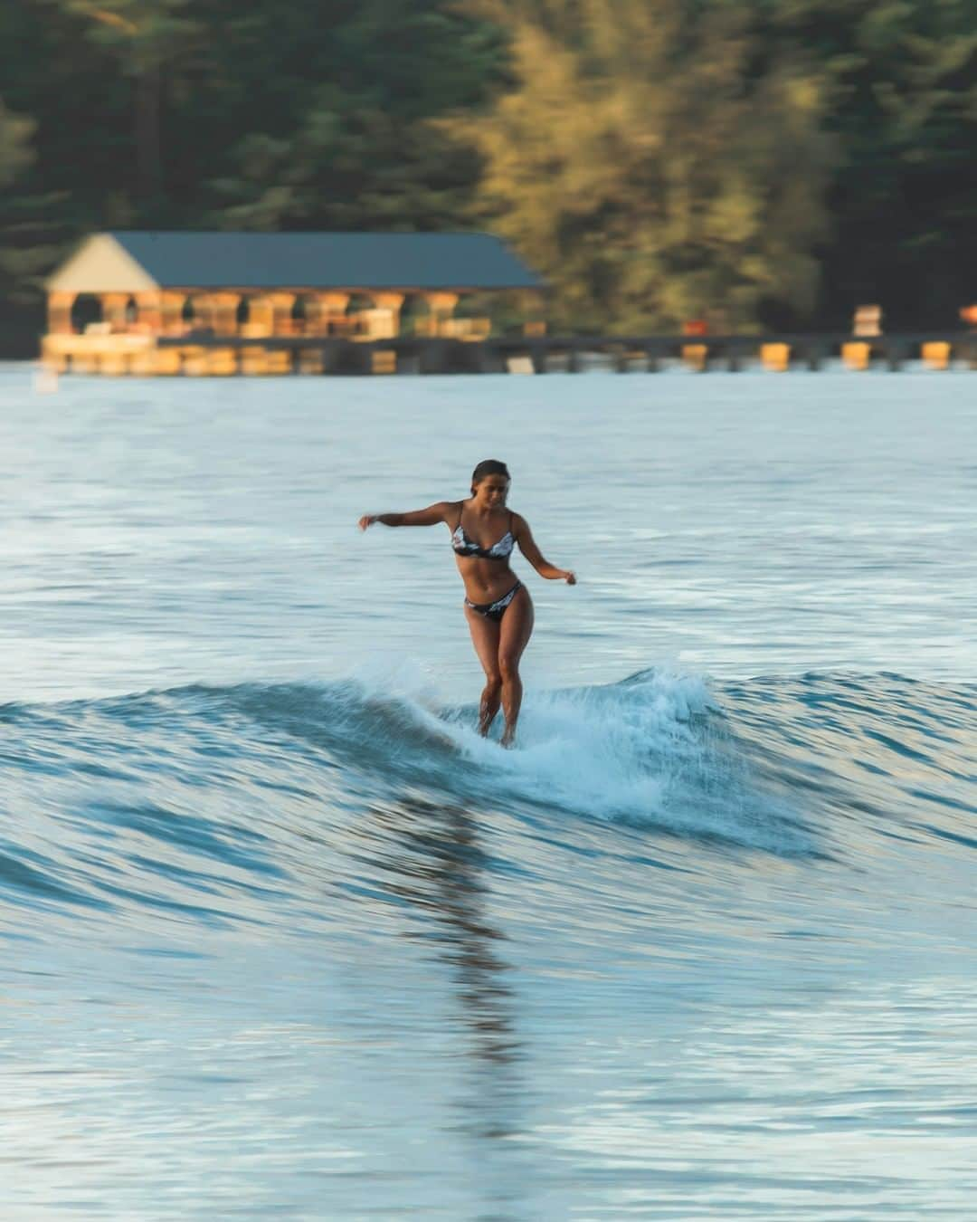 ロキシーさんのインスタグラム写真 - (ロキシーInstagram)「S W A Y @maineikinimaka at home in #Kauai」9月20日 10時00分 - roxy