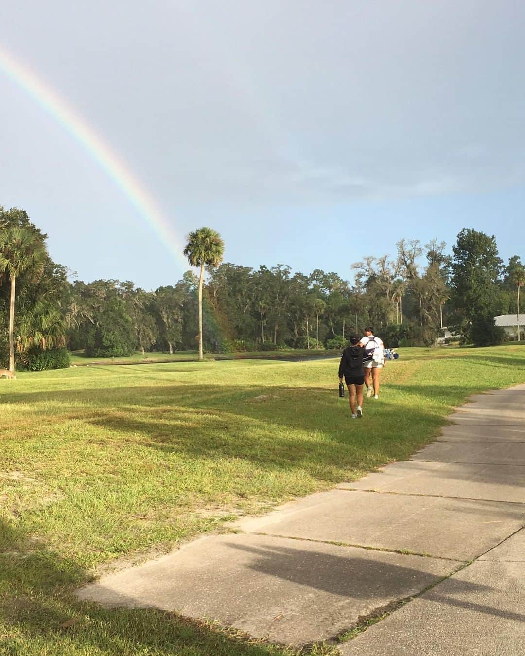 長野未祈さんのインスタグラム写真 - (長野未祈Instagram)「Beautiful rainbow and us🌈👭 #久しぶりにこんな練習できた！ #すごく楽しい #終わった後の虹が凄く綺麗だった #こんなにはっきり見えた虹は初めて #明日はテスト #やるしかない🔥」9月20日 10時09分 - minorinagano