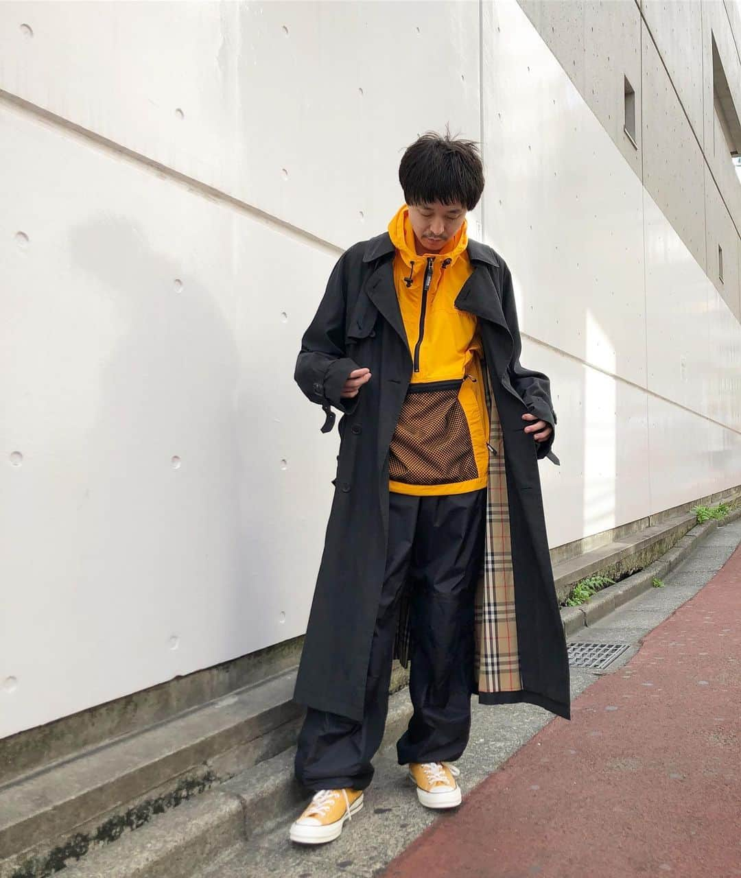 birthdeathさんのインスタグラム写真 - (birthdeathInstagram)「★Men's New Arrival★  90's Burberry Prorsum Black long trench coat with detachable liner size 42 ・ ・ 90's Adidas ADVENTURE Yellow nylon  and black mesh pullover hoodie size L ・ ・ Converse ct70 Hi "FIRST STRING" chucktaylor - sunflower  size US91/2 ・ ・ 90's The North Face Gore-tex pants size M ・ ・ #birthdeath #vintage #tokyo #fashion #adidasadventure  #vintagetnf  #shibuya」9月20日 16時35分 - birthdeath_tokyo