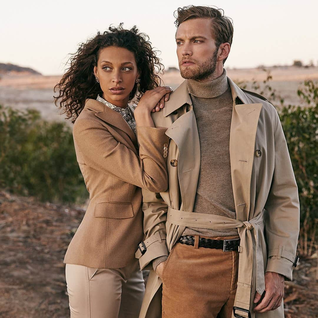 ブルックスブラザーズさんのインスタグラム写真 - (ブルックスブラザーズInstagram)「Timeless fall. Iconic camel jackets, trench coats and the seasonal palettes you’ve been waiting for are here. #FallFashion #BrooksBrothers」9月20日 11時39分 - brooksbrothers