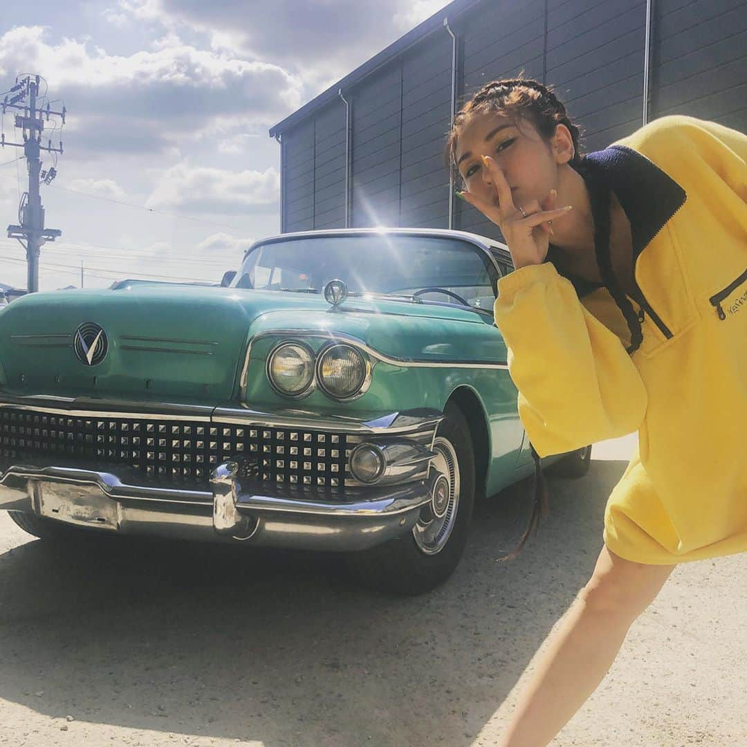 ソミさんのインスタグラム写真 - (ソミInstagram)「Cars cars cars 부르릉  need a carwash but whatever.. its🔥...」9月20日 11時50分 - somsomi0309