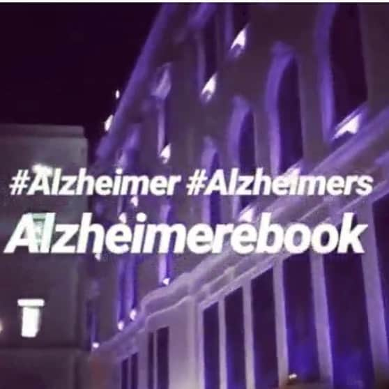 ジーコさんのインスタグラム写真 - (ジーコInstagram)「Essa e a iluminação do Centro Cultural dos Correios.Uma Campanha Alzheimerebook. Abrace muito apertado. Setembro Lilas #abracemuitoapertado . Uma Campanha de conscientização sobre a doença de Alzheimer e combate ao estigma em torno das demências. #setembrolilas. Me sinto orgulhoso de ser embaixador dessa linda causa.Todos juntos.」9月20日 12時12分 - zico