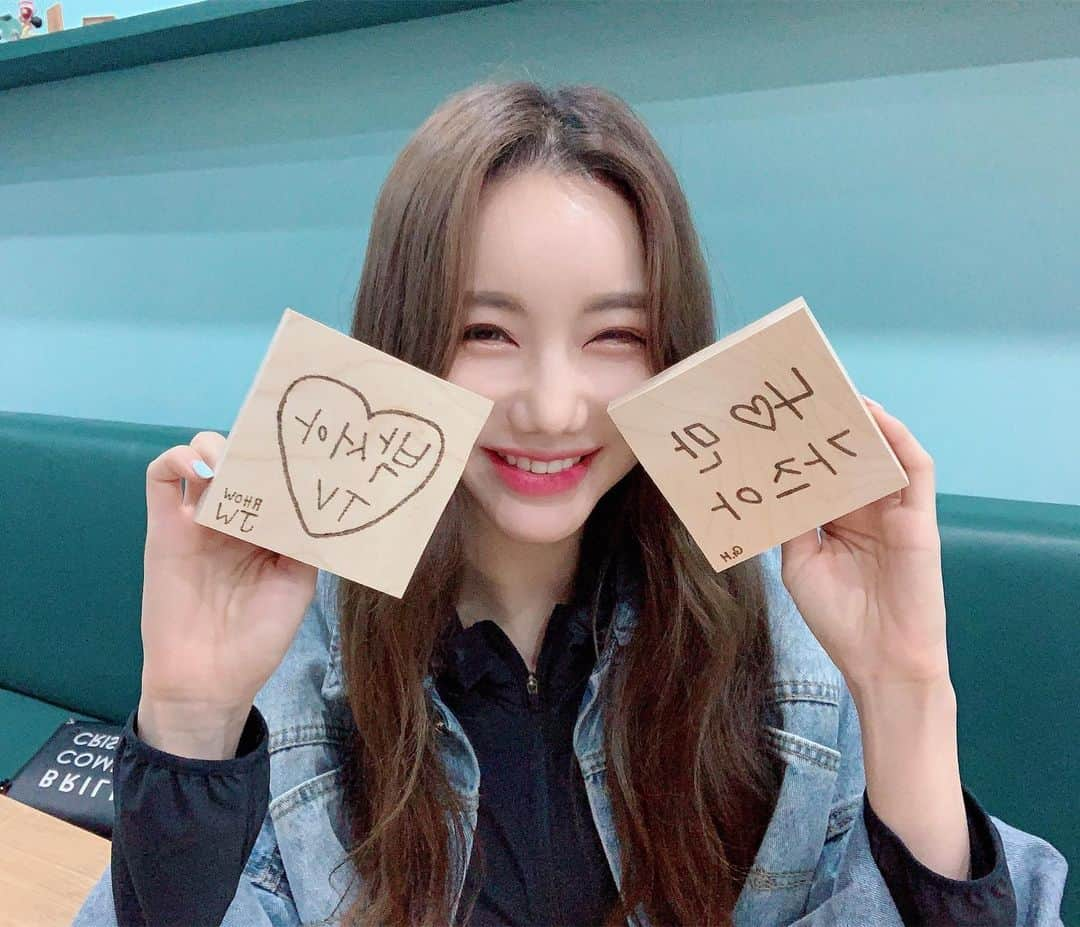 ソアさんのインスタグラム写真 - (ソアInstagram)「선물 고마워요 😍❤️ 40만 가즈아!!!!!!!!!! #박서아tv #천안진로직업체험페스티벌」9月20日 12時52分 - seoa_p