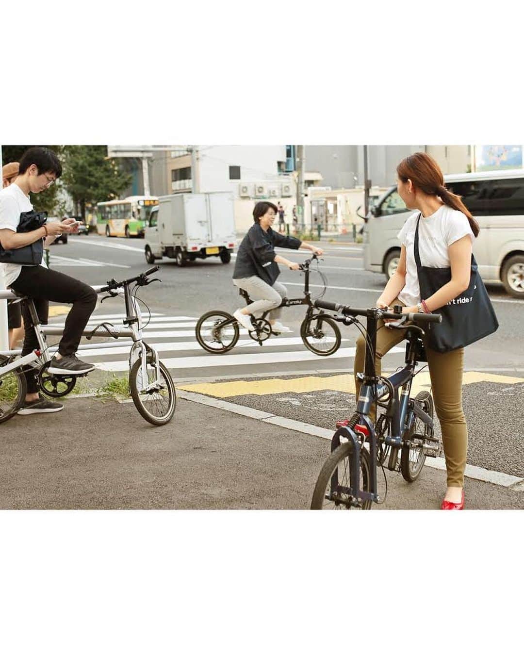 narifuri_japanさんのインスタグラム写真 - (narifuri_japanInstagram)「﻿ narifuri tokyo では 9/14(土) , 15(日) の2日間、 映画「今さら言えない小さな秘密」の公開を記念した 自転車と街を楽しむ ライドゲーム MISSION RIDE TOKYO：映画 「今さら言えない小さな秘密」Ver.を開催。　﻿ ﻿ ご参加いただいた皆さま、お疲れ様でした！﻿ ﻿ ﻿ #narifuri﻿ #ナリフリ﻿ #charifuri﻿ #チャリフリ﻿ #cf01﻿ #シーエフワン﻿ #bicycle﻿ #シティライド﻿ #cityride﻿ #街乗り﻿ #サイクルウェア﻿ #今さら言えない小さな秘密﻿ #ラウルタビュラン﻿ #MISSIONRIDETOKYO」9月20日 12時59分 - narifuri_japan