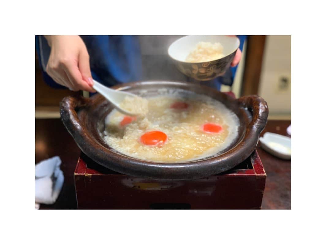 川村亜紀さんのインスタグラム写真 - (川村亜紀Instagram)「夏の疲れを癒しに大市さんへ。 お雑炊は卵追加です。 美味しくいただき、元気もいただきました。 ごちそうさまでした。  #kyoto #tastykyoto #favoritekyoto #sotasty #deliciousishappiness  #すっぽん料理大市 #大市 さん #京都 の #すっぽん料理 と言えば #大市さん  #元禄年間創業  #滋養強壮 #医食同源 #京都は美味しい  #夏は胃腸 が #冷えやすい  #胃腸を労わる #大事なこと #皆さまご自愛くださいませ」9月20日 13時03分 - _aki1015_