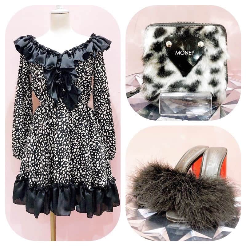 lilLillyさんのインスタグラム写真 - (lilLillyInstagram)「❤︎ Leopard series❤︎ ． レオパードフリルワンピース color BLACK size S/M ¥ 15,800 + tax ． ハートヒールフェザーミュール color BLACK size 3(24〜24.5) ¥ 16,800 + tax . アニマルファーウォレット color WHITE size ONE ¥ 10,800 + tax . #lilLilly #lilLillytokyo #lilLillyshinjuku #LILICIOUS #liliciousshoes」9月20日 14時08分 - lillilly_official