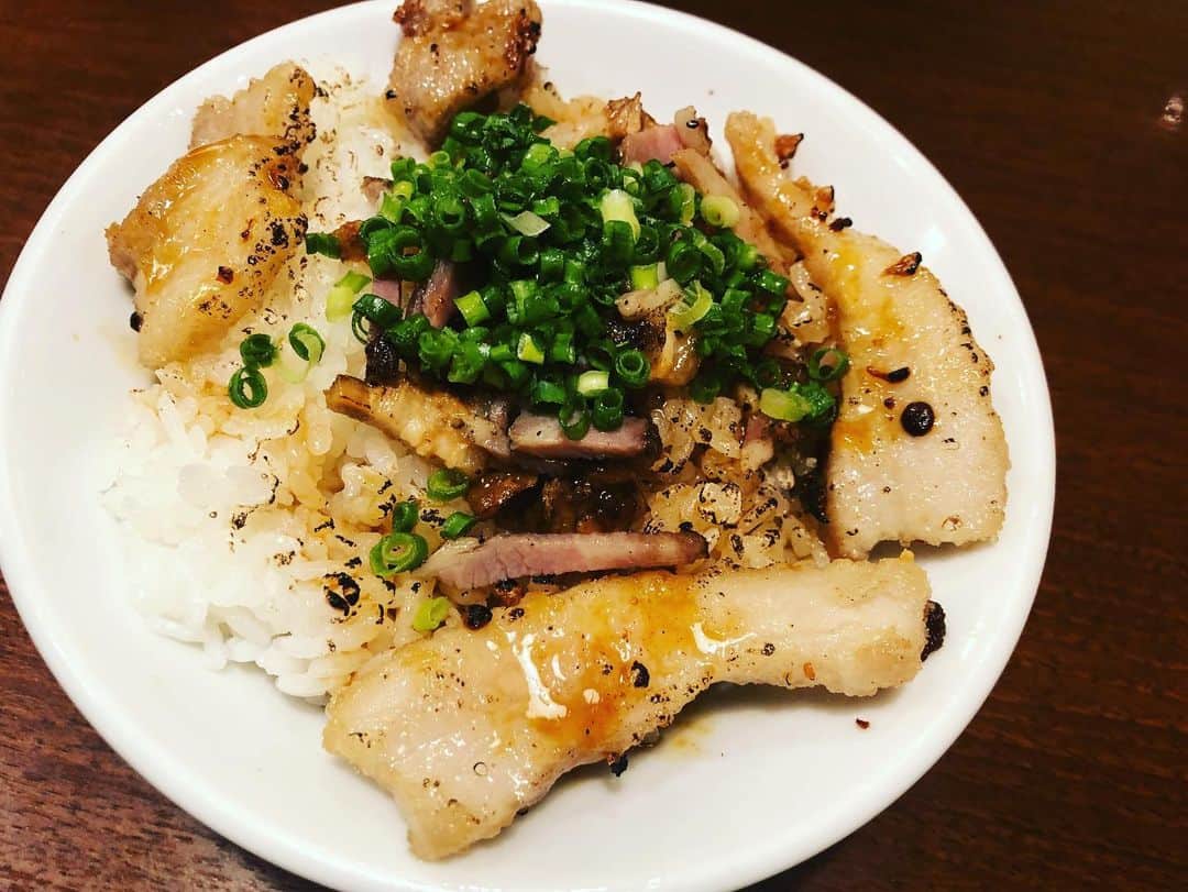 おごせ綾さんのインスタグラム写真 - (おごせ綾Instagram)「#赤しゃもじ#新潟#つけ麺#ラーパス#大盛り#泡系#唐揚げ#レアチャーシュー#gourmet#yummymummies#yummy#gourmet#delicious #グルメ#グルメ好きな人と繋がりたい #ごはん #めしすたぐらむ #foodphotography #foodporn #foodies」9月20日 14時17分 - ogose0123