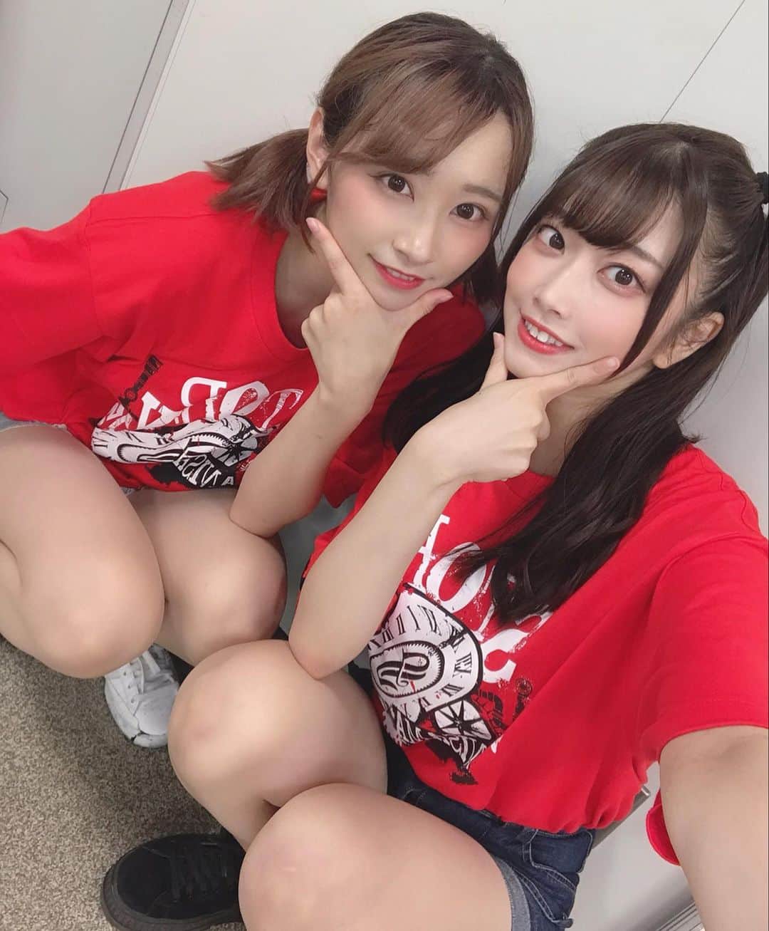 西井綾音のインスタグラム：「. . with 南えみり ❤️ (アニサマのときの写真だヨ) . . そしてこっちでも告知します！🔥 ～ 10月5日 ZeppDiverCity ～ 南えみりと #アニレヴ に出演します🔥 . . 当日まで詳細は言えないのですが、、 えみりとステージに立ちます← .  この日のために4月から準備をしていたので 応援しに来てほしいな🥺❤️❤️ . . . . Please follow me 💓💓 . . . . . . . . . #西井綾音 #アニクラ #双子 #コスプレ #コスプレイヤー  #アニサマ #アニメ好きな人と繋がりたい #2人はプリキュア #アニサマ2019 #anisama  #cosplay  #cosplaygirl #cosplayer  #pokemon #idol #animecosplay #kawaii #kawaiigirl  #coser #japanesegirl #model #anime  #lfl #likeforfollow #l4l #角色扮演  #粉我 #动漫 #코스프레」