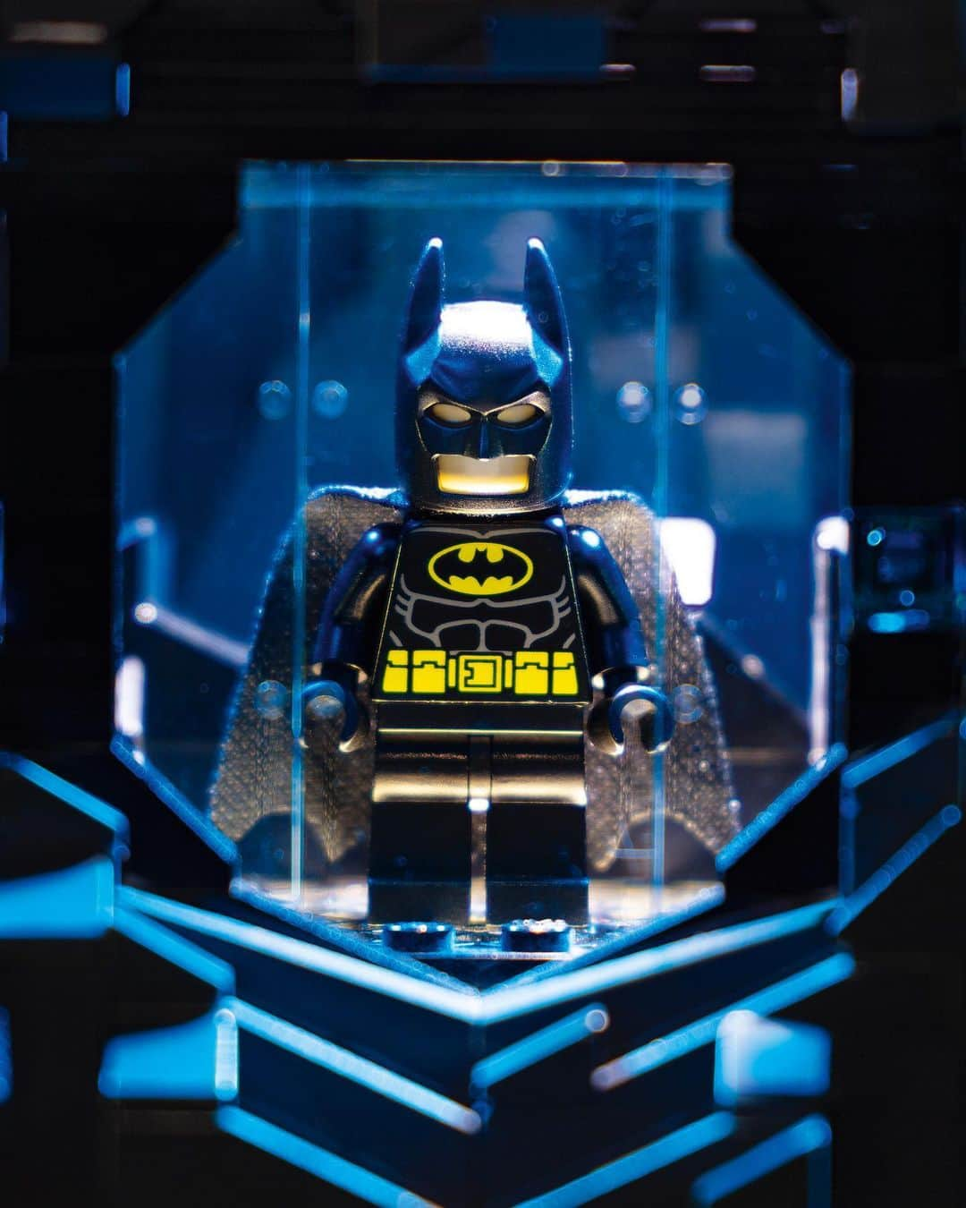 LEGOさんのインスタグラム写真 - (LEGOInstagram)「So many amazing Batsuits to chose from! Which would you pick? #LEGOBatman #BatmanDay #LongLiveTheBat #Batman80」9月21日 1時02分 - lego