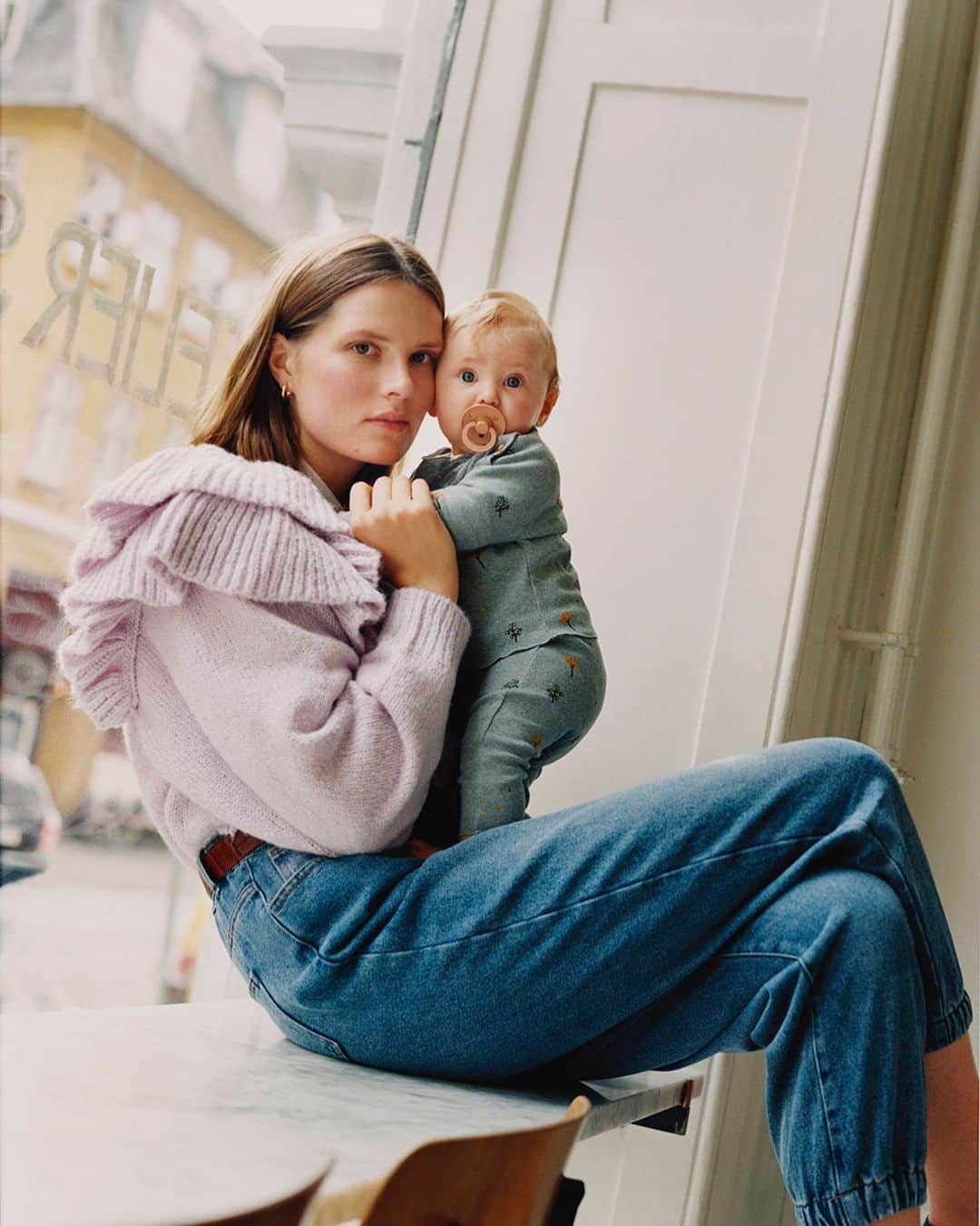ZARAさんのインスタグラム写真 - (ZARAInstagram)「It's time to wrap up your baby with our newest collection with Fall inspiration. @zarakids #zaramini Thank you @caroline_brasch」9月20日 16時49分 - zara
