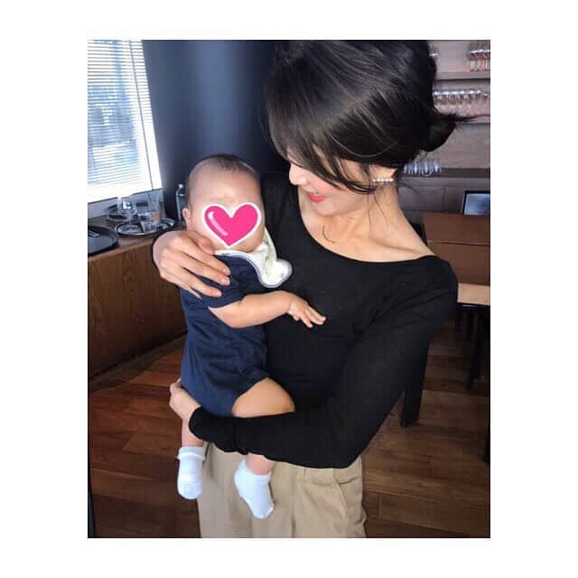 秋元玲奈さんのインスタグラム写真 - (秋元玲奈Instagram)「第2子を出産した親友とそのBabyに会ってきました❗️ 久々の0歳児は可愛すぎて可愛すぎて😍😍❤️ 抱っこさせてもらうと、 うちのも少し前までこんなに小さかったのになぁと、なんだかしみじみ🥺🥺 癒された午後のひとときでした。」9月20日 16時52分 - rena_akimoto