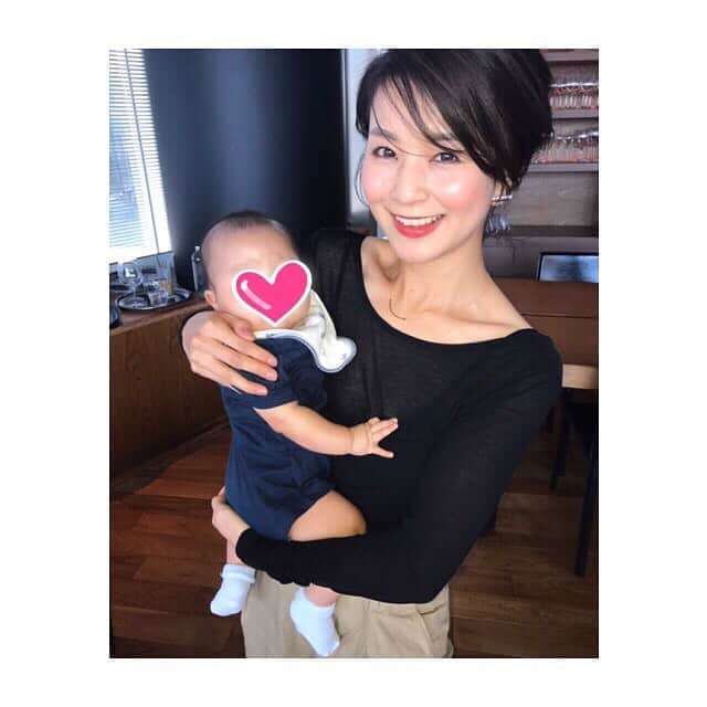 秋元玲奈さんのインスタグラム写真 - (秋元玲奈Instagram)「第2子を出産した親友とそのBabyに会ってきました❗️ 久々の0歳児は可愛すぎて可愛すぎて😍😍❤️ 抱っこさせてもらうと、 うちのも少し前までこんなに小さかったのになぁと、なんだかしみじみ🥺🥺 癒された午後のひとときでした。」9月20日 16時52分 - rena_akimoto
