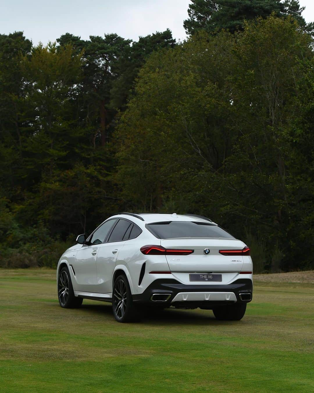 BMWさんのインスタグラム写真 - (BMWInstagram)「Raises the game to a new level. The all-new BMW X6 at the BMW PGA Championship.  #TheX6 #BMW #X6 #bmwpga @bmw_golfsport」9月20日 17時01分 - bmw