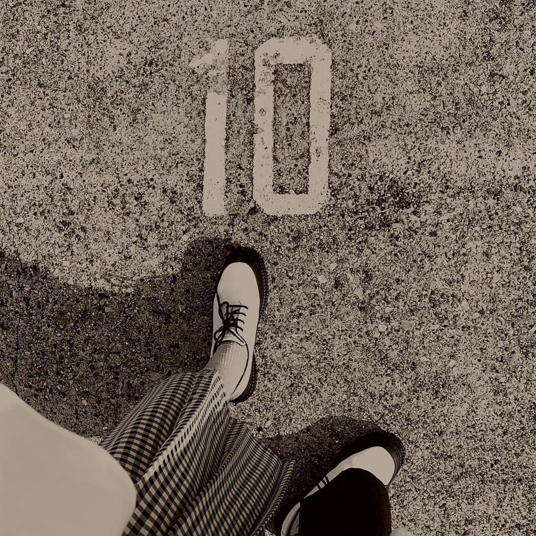 高月彩良さんのインスタグラム写真 - (高月彩良Instagram)「@camper_japan  履き心地が、とっても 気持ち良くて歩くのが楽しくなる🚶‍♂️ ドストライクなカラーに 気分が上がる高月 #カンペール #camper」9月20日 17時15分 - sara_takatsuki_official
